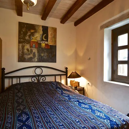 Great Stone House 2 Bedrooms Sea View * بيليون