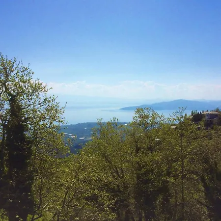 Great Stone House 2 Bedrooms Sea View * بيليون